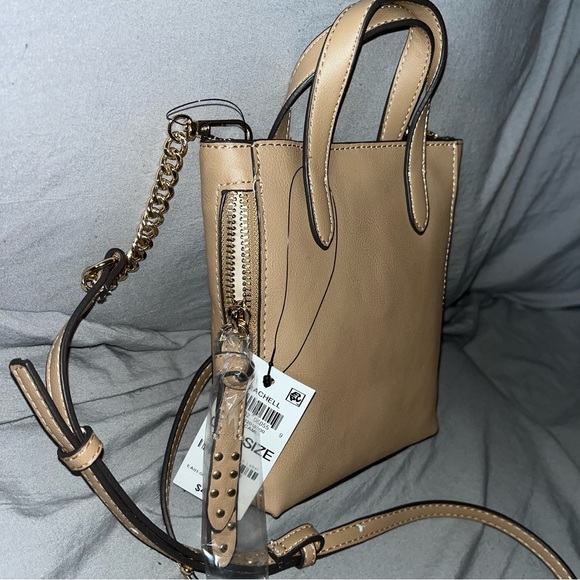 Crossbody - Picture 4 of 5